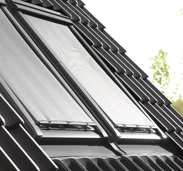 Hitzeschutz-Markise für Velux ® Dachfenster Außenrollo