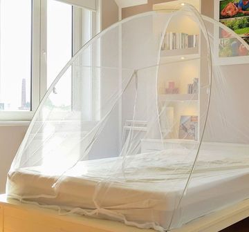 Moustiquaire pour lit forme dome